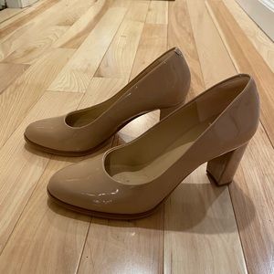 Clarks Nude Heels (Pumps)
